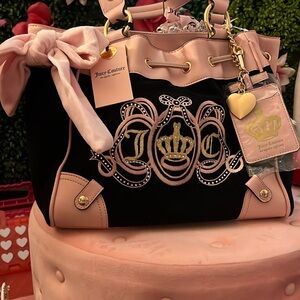 🩷🍒Juicy Couture lovers club tote